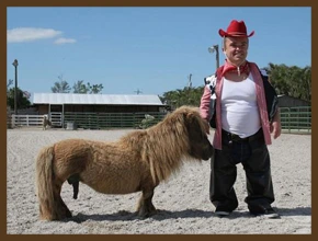 МАЛЕНЬКИЙ ЧЕЛОВЕК